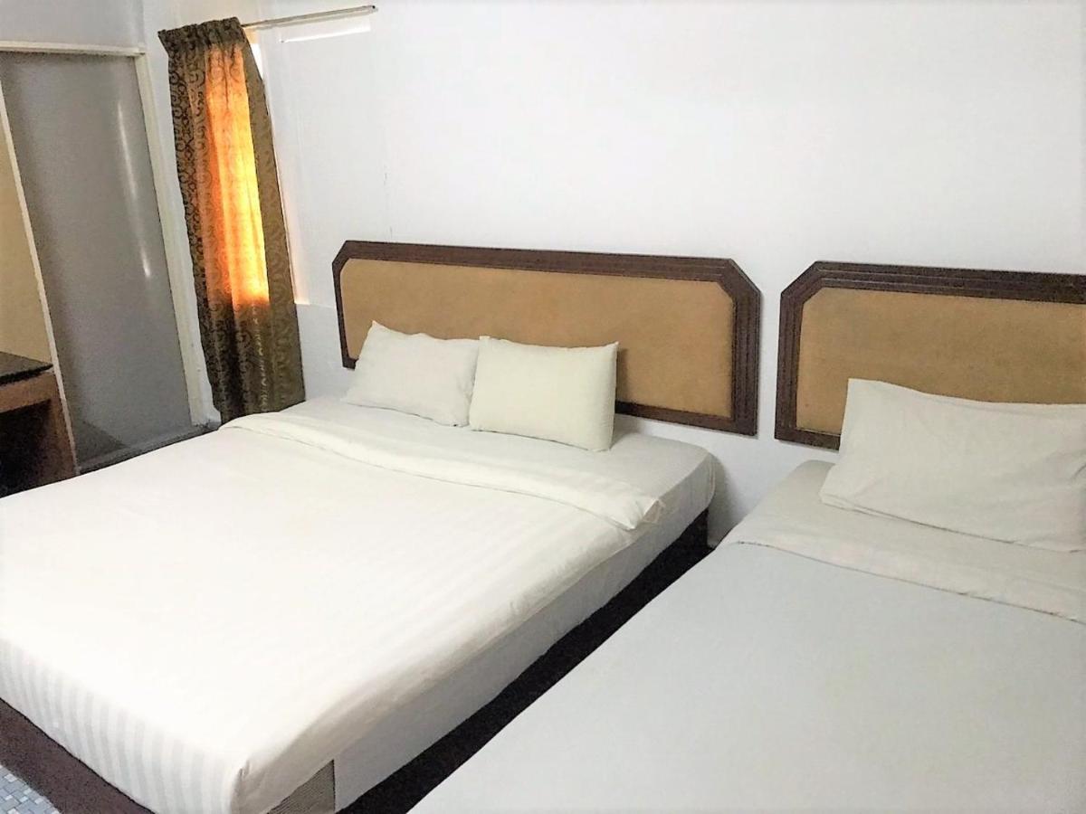 Oyo 90465 Pelangi Baru Hotel Johor Bahru Ngoại thất bức ảnh